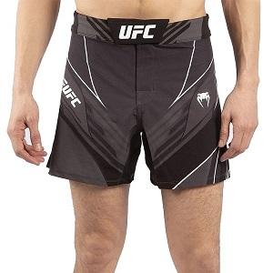 UFC Venum - Pro Line Men's Shorts / Black / XL